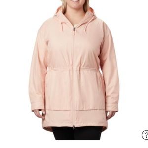 New Columbia Women’s Plus Size Raincoat with tags and in original packaging.